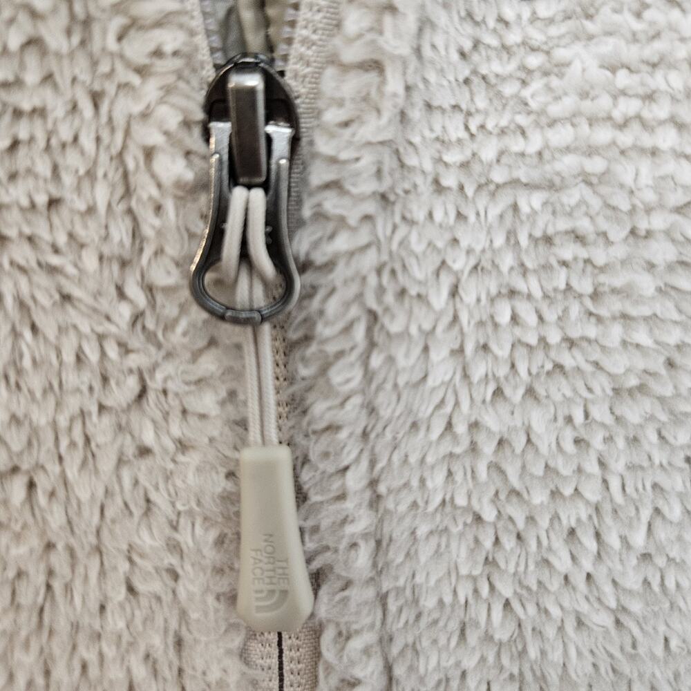 TheNorthFace Osito Fleece Jacket Women M Beige FullZip Oatmeal Cozy Gorpcore - Picture 3 of 7